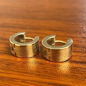 Stainless steel etched hoop earrings